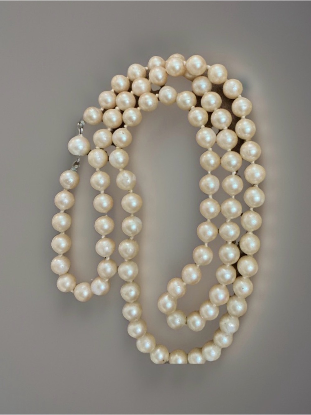 Cultured Pearl Necklace Knotted Strand Opera Length Heavy Box And Tongue Clasp